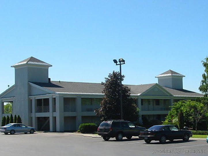 Hotel Coxsackie I-87 North Exterior photo